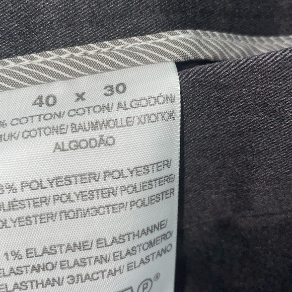 Bundle of 3 pairs of dockers slacks - Picture 3 of 4